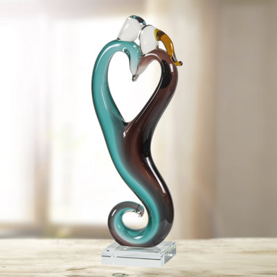 Figurines & Sculptures