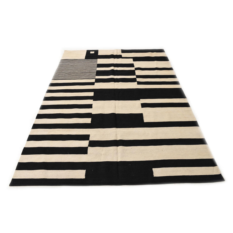 Tapis noir et blanc Noor