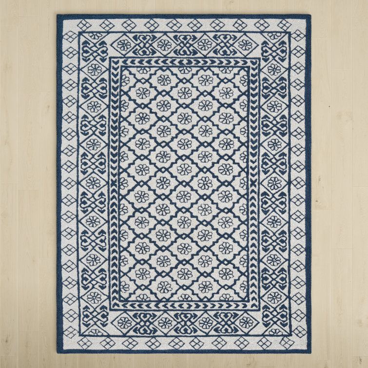 Agathe Floral Handmade Tufted Wool Blue/White Area Rug