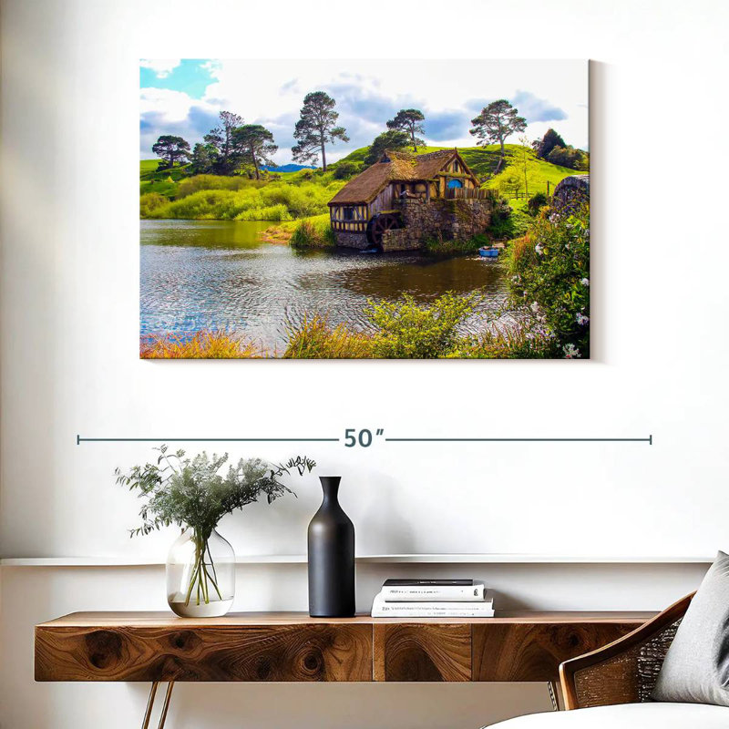 Ravi Hobbiton, 26" H x 39" W