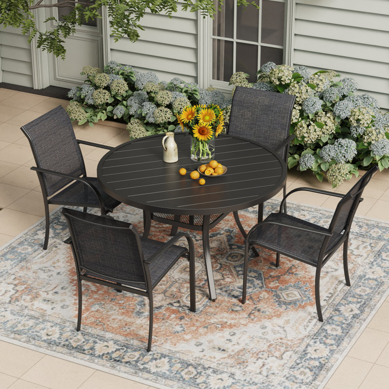 4 - Person 47.2" Round Outdoor Dining Set, Black/Dark Gray