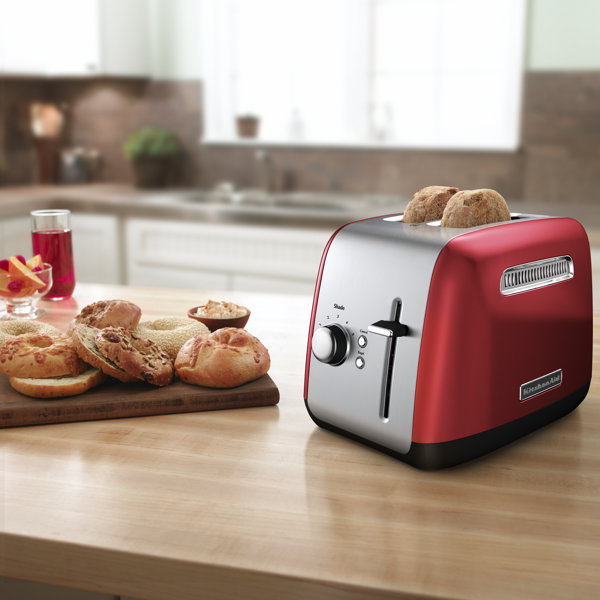 Tostadora KitchenAid® de 2 ranuras con palanca de elevación manual