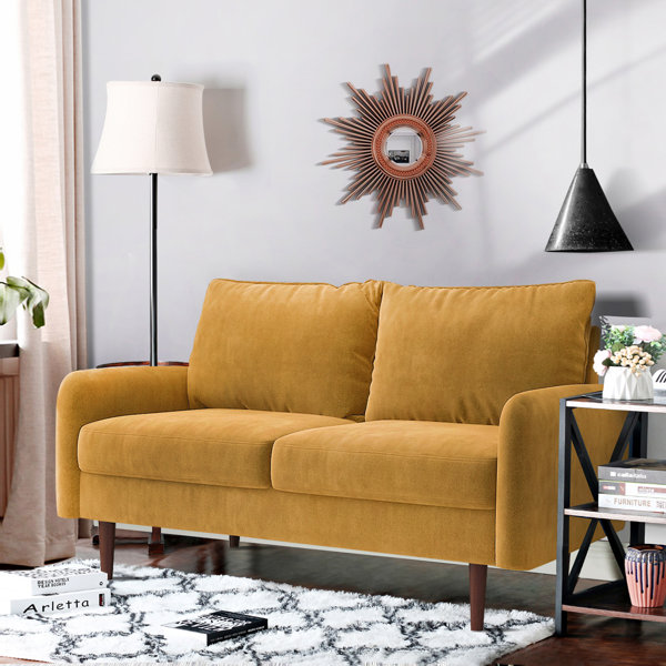 Sillón de terciopelo de 56" con brazos redondos Everly Quinn Hessville