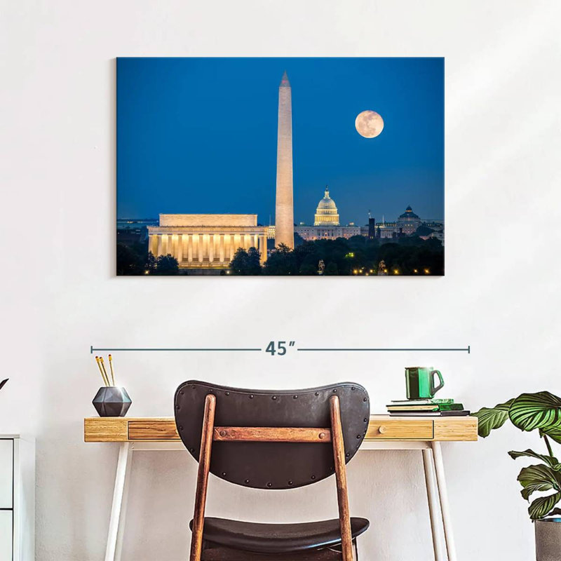 Sireci DC, 26" H x 39" W