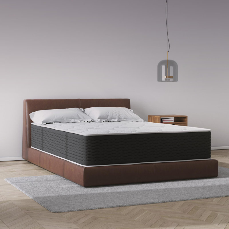 Ressorts ensachés avec matelas hybride en mousse viscoélastique imprégnée de charbon, 13", Grand lit