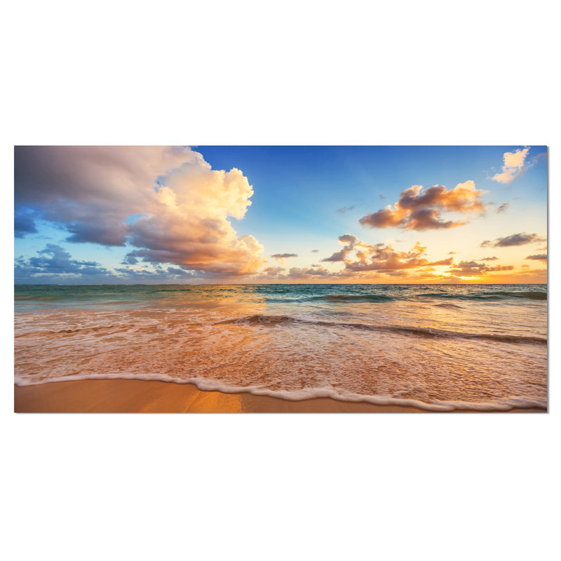 «Beautiful Cloudscape over Beach», reproduction de photo sur toile tendue, H 28 po x l 60 po
