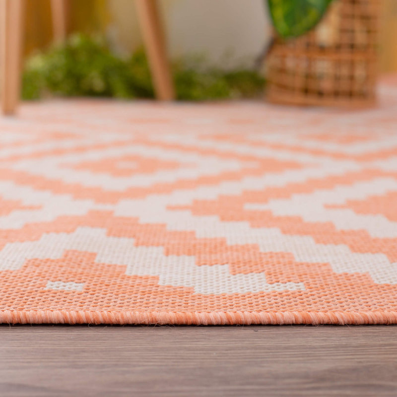 Ecology Collection Geometric Indoor / Outdoor Area Rug, Rectangle 140 x 200cm