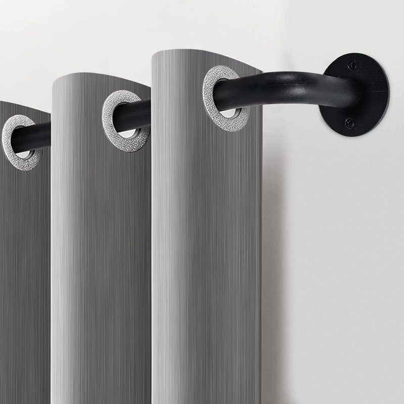 Coppell Extendable Metal Single Curtain Pole Room Darkening Curtain Rod, Matte Black, 5cm H x 160cm W x 3cm D
