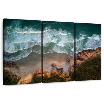 Gillard Coastal Waves