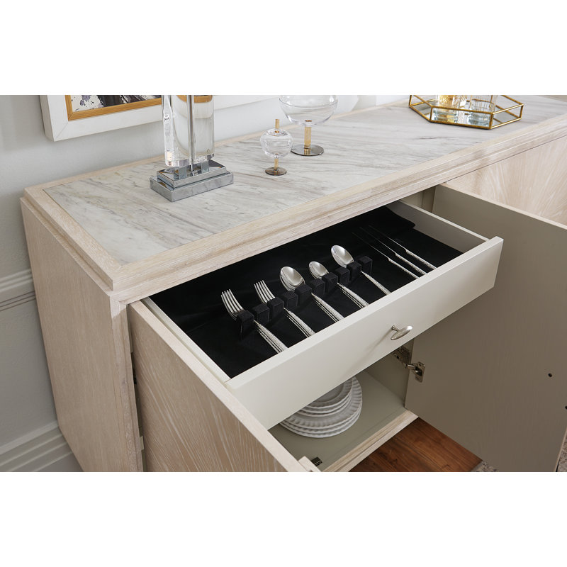 Nouveau Chic Buffet
