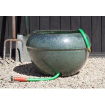 10 Best Garden Hose Pots, Boxes & Storage Bins [Decorative