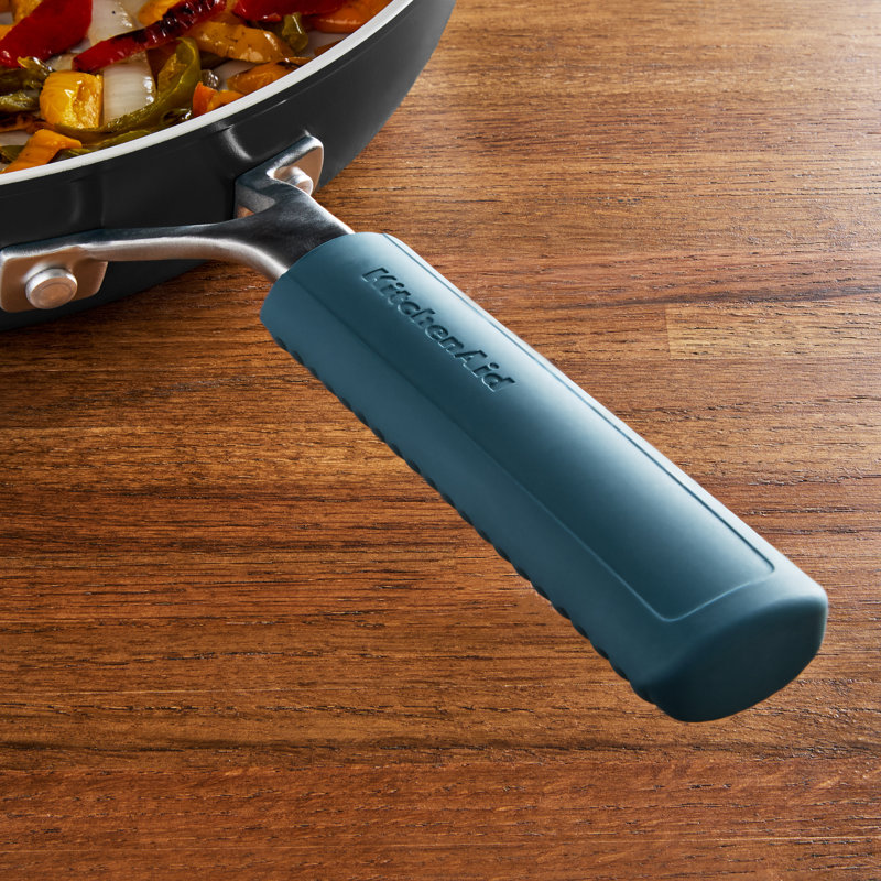 Ensemble de 2 housses en silicone souple pour casseroles et poêles en fonte Kitchenaid , Bleu agave