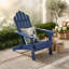 Chaise d'extérieur Adirondack pliable en bois d'acacia avec dossier à lattes et larges accoudoirs, idéale pour la terrasse, le patio ou le bord de la piscine.-550841612