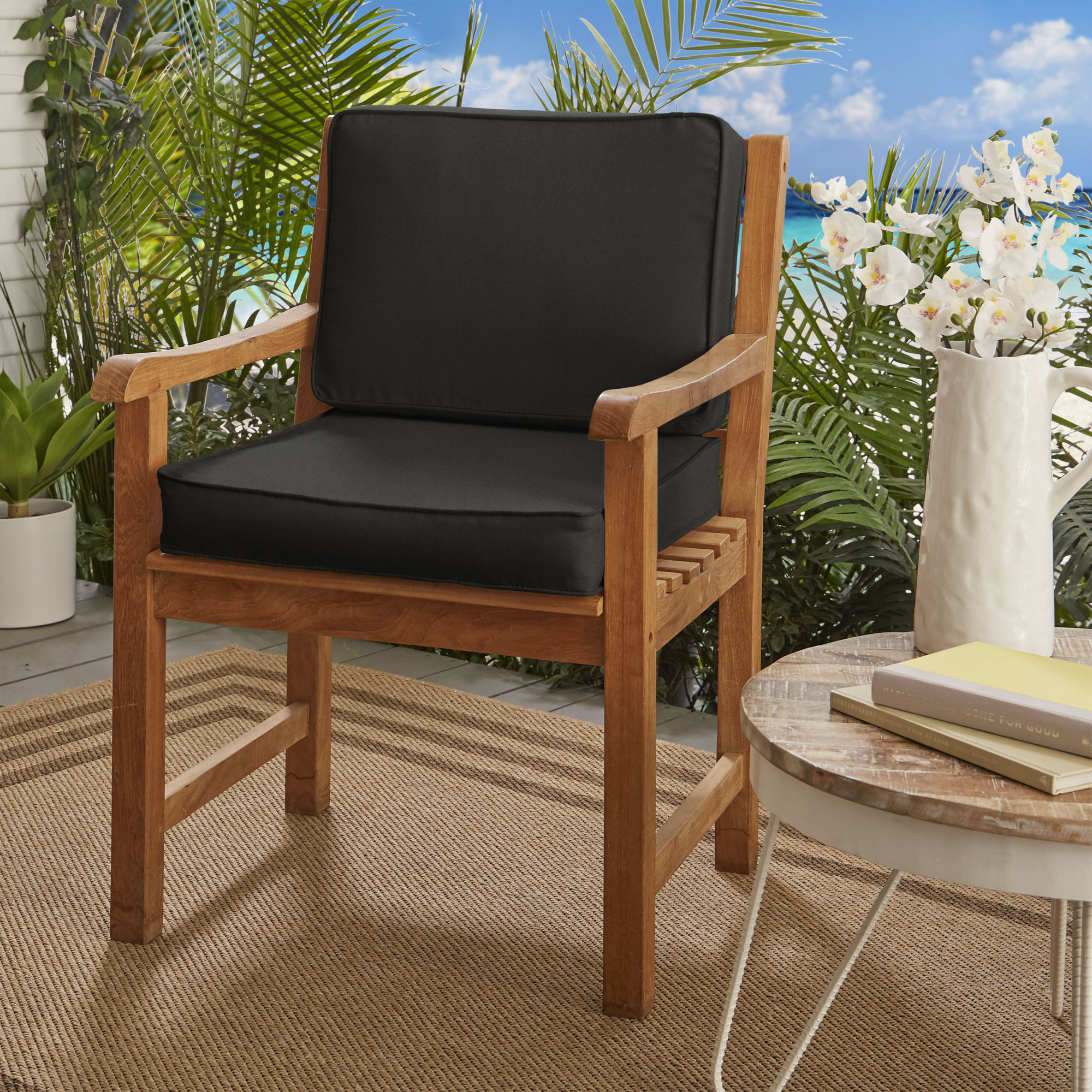 Azelia Outdoor Lounge Chair