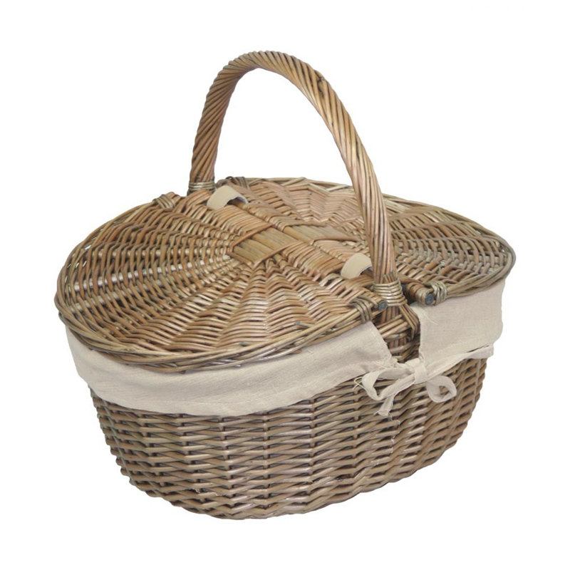 Oval Wicker Picnic Basket with Lining