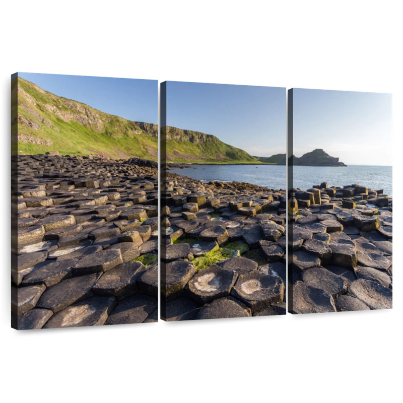 Gillard Giant's Causeway, 36" H x 57" W