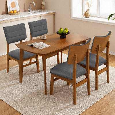 Ensemble de table de salle à manger 5 pièces Aura Farmhouse | Table de cuisine en bois et 4 chaises rembourrées avec structure en bois d'hévéa robuste, siège rembourré et dossier incurvé, ensemble de coin-repas compact pour la salle à manger