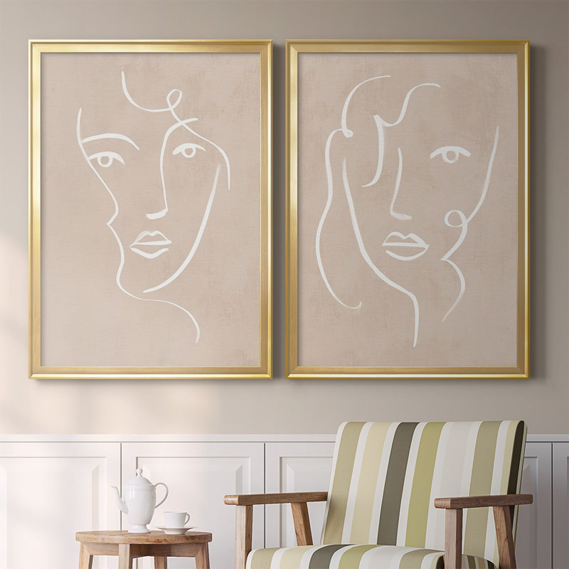 «Curly Face I», toile encadrée de qualité supérieure - prête à être accrochée, Or, H 42,5 po x l 61 po