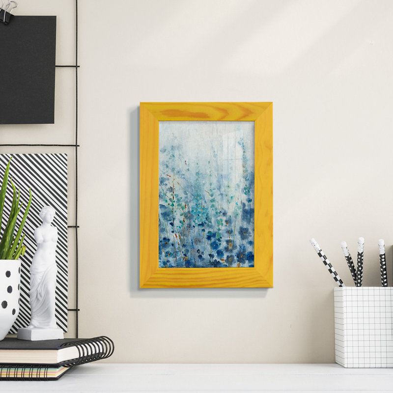 Misty Blooms I, reproduction d'art encadrée, H 9 po x l 7 po x P 1 po, Jaune tournesol