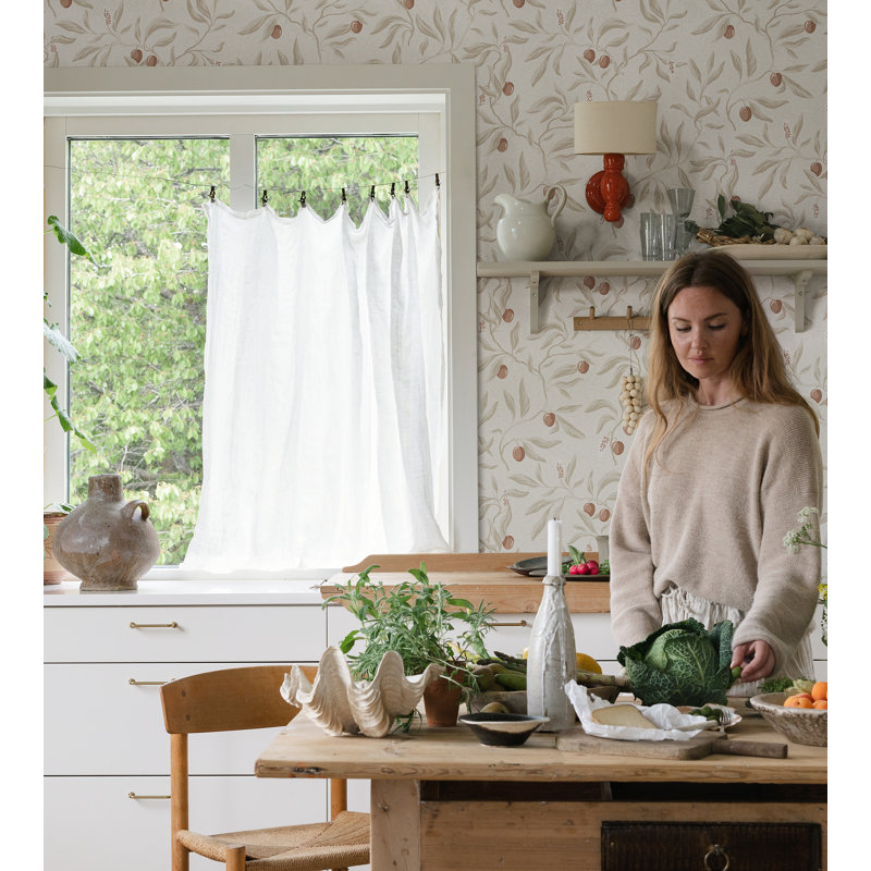 Villa Dalaro 2 Floral Wallpaper Roll, Linen