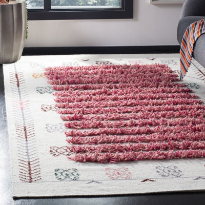 Chitwood Hand Knotted Wool/Cotton Oriental Rug in Pink/Ivory