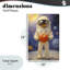 Astronaute tenant une plaque murale cœur, design par Angie Hawke-1166560354