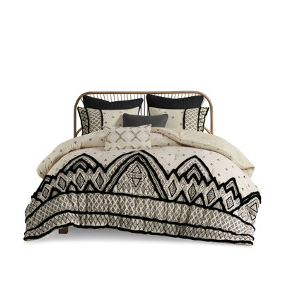 Full/Queen Quilt - Cotton And Flax Linen Blend, Black Diamond Print Chenille Textured Trim For A Modern Bedroom Comforter Natural Blend Of Linen, Calm Serene Atmosphere