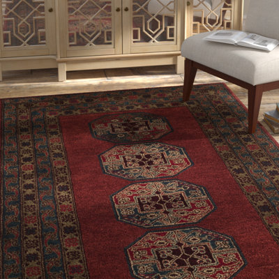 Wahcheechee Hand Tufted Wool/Cotton/Latex Oriental Rug in Red