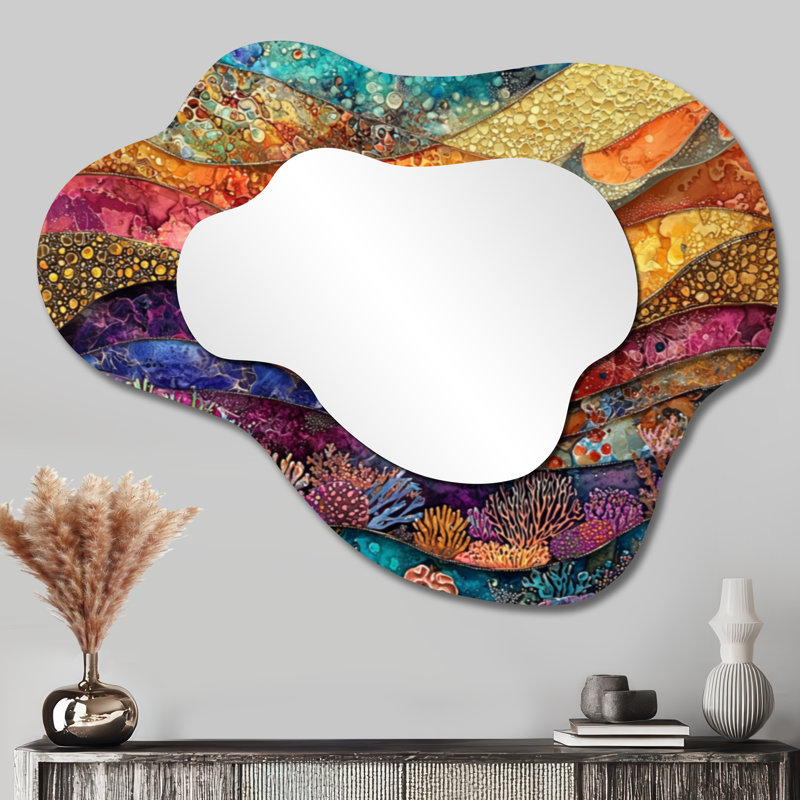 Abstrait Stingray dans un aquarium, collages colorés I - miroir décoratif asymétrique Stingray, miroir mural moderne irrégulier, imprimé sur métal
