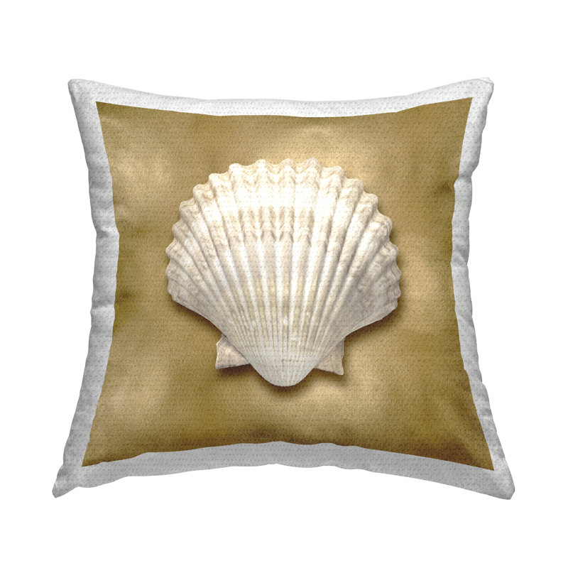 Coussin d'extérieur imprimé coquille de palourde Stupell Industries par Caroline Kelly