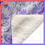 Couvertures mauves à motif floral-128691247