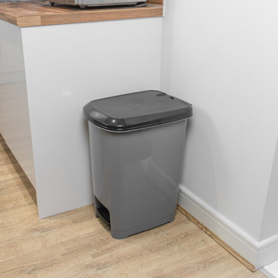 Rebrilliant Plastic Decorative Bin
