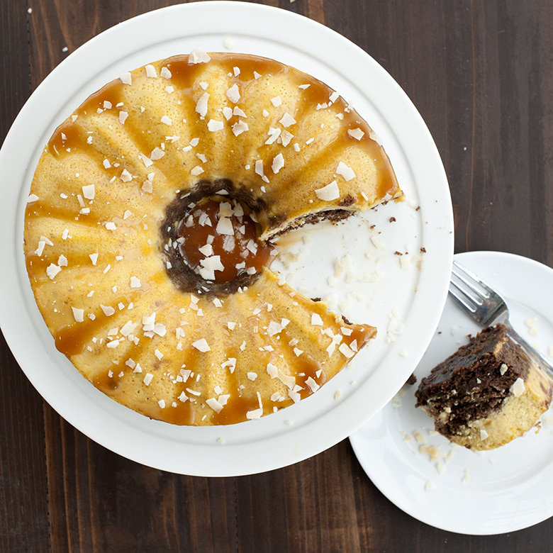 Black Aluminum Non-stick Springform Bundt Cake Pan Set