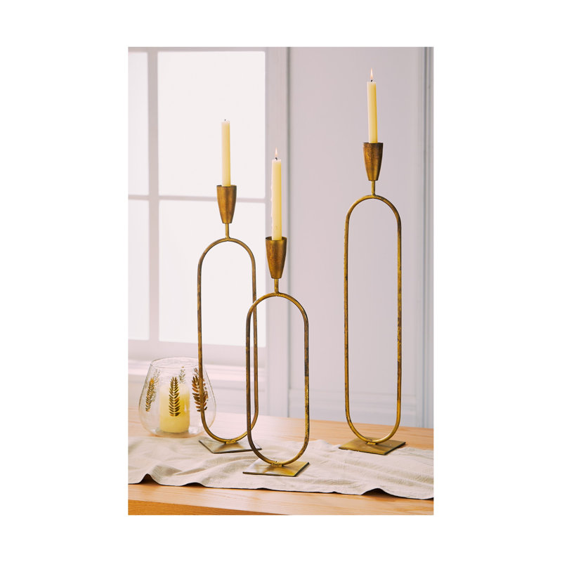 Cône de table en fer, H 20,5 po x l 4,75 po x P 5,75 po