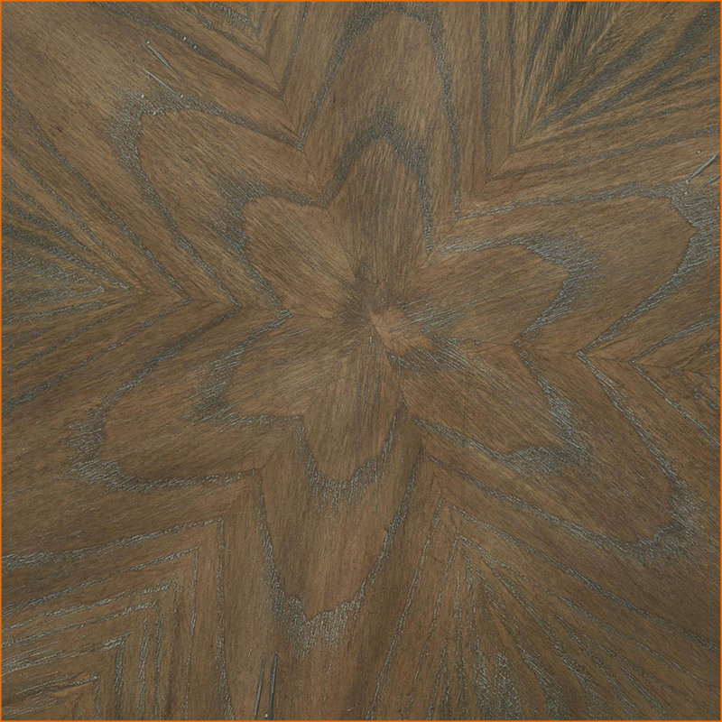 Table basse en bois de noyer récupéré et bois noir sculpté à la main
