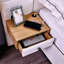 Très grand lit plateforme tapissier hydraulique en velours avec 2 tablettes, 2 lampes de lecture et port USB, beige-130161493