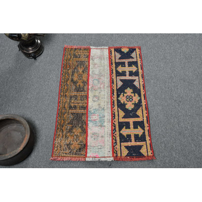 Tapis turc rétro en laine fait à la main avec un design patchwork unique pour un décor éclectique brun / beige