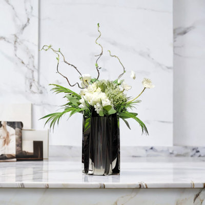 Simulated Flower Decoration