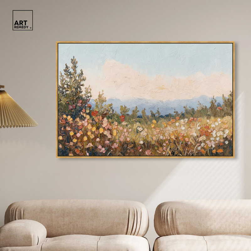 «Blossoms Together I», art floral classique par Art Remedy, Cadre flottant doré, H 3 po x l 55 po x P 1,8 po