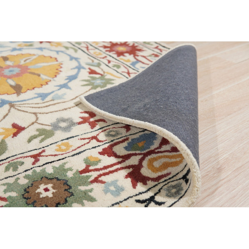 Hand Tufted Wool Floral Area Rug, 5' x 8'