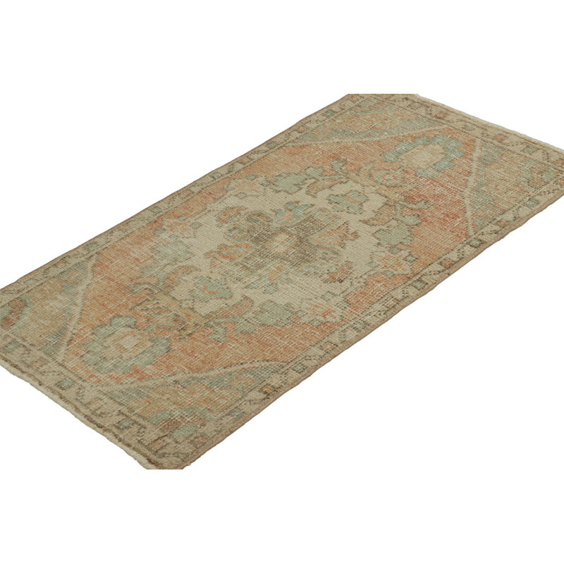 One-of-a-Kind 1'6x2'11 Hand Knotted Area Rug