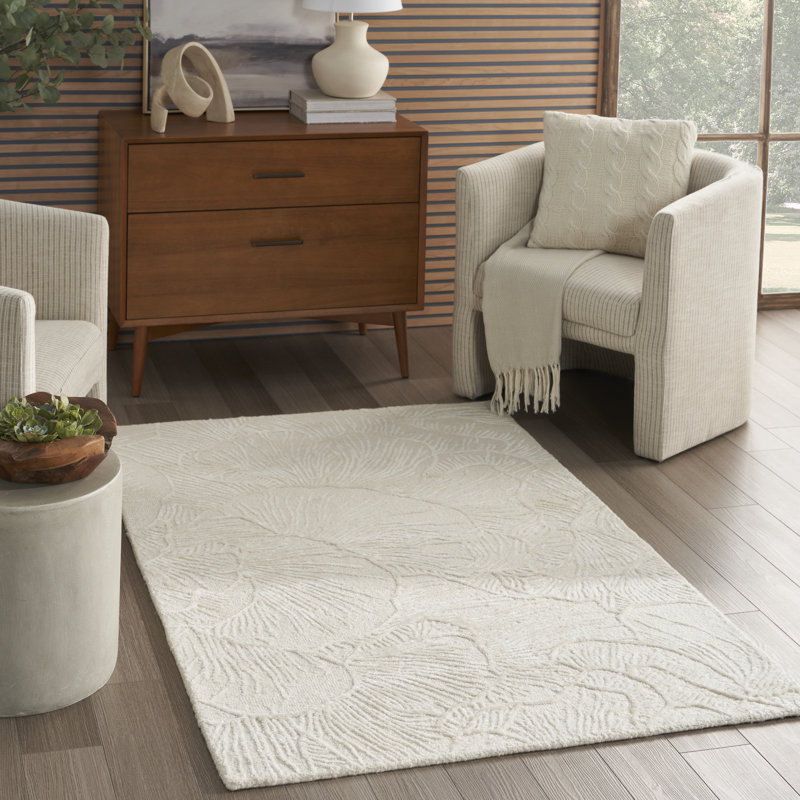 Gian Floral Handmade Area Rug, Rectangle 114 x 175 cm