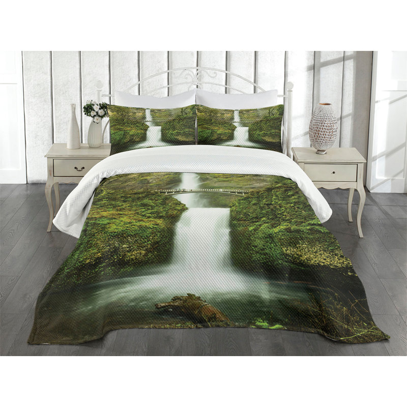 Ambesonne Hobbits Bedspread Set Waterfall Oregon Bridge Green, King Bedspread + 2 Standard Shams