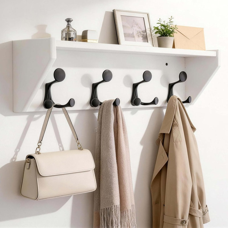 Porte-manteau mural de 61 cm avec tablette, 4 crochets triples, organisateur robuste en bois massif, rangement d'entrée blanc