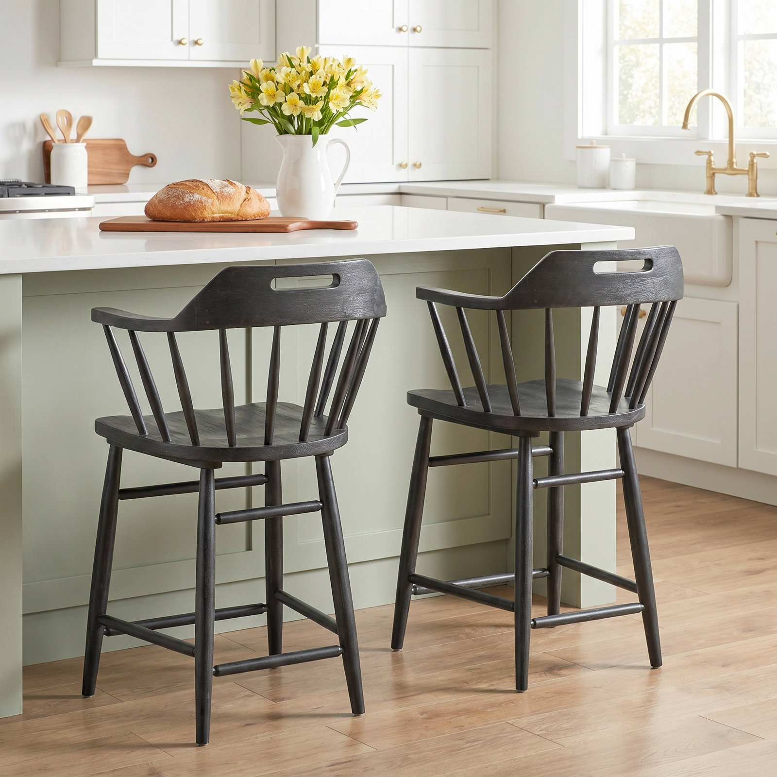 Country Living Vintage Market 24" Bar Stool, Black