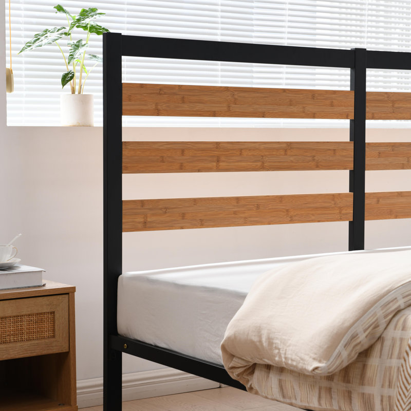 Base de lit plateforme Mayghan avec tête et pied de lit en bois, Très grand, Bambou