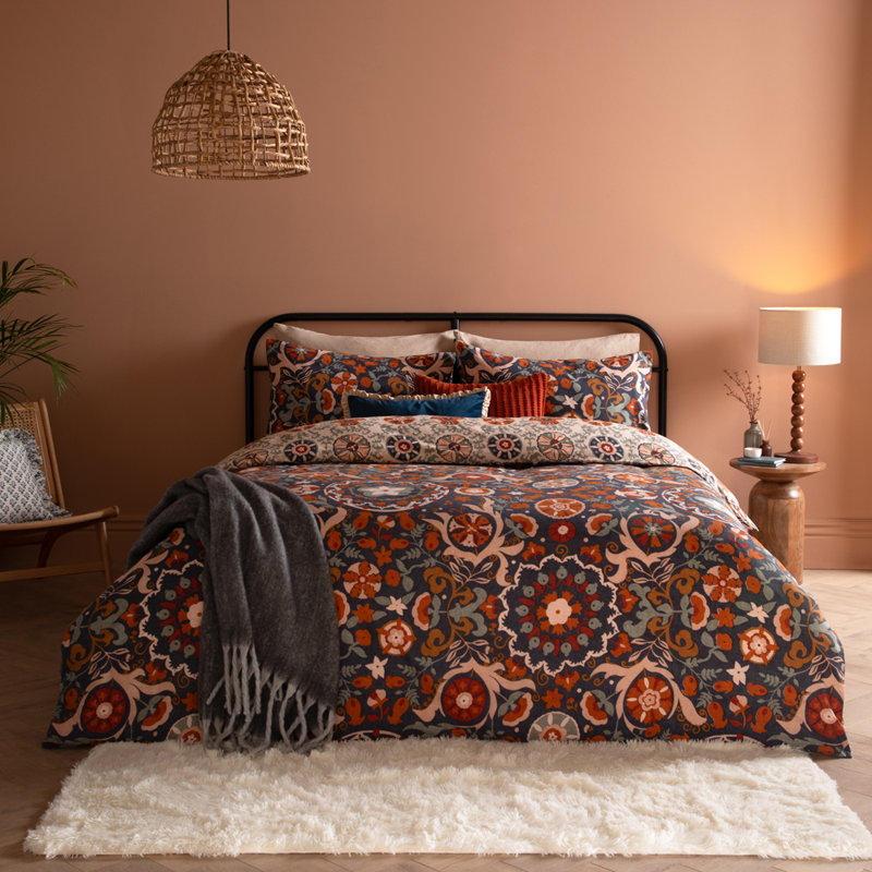 Kinfolk Polyester Floral Duvet Cover Set with Pillowcases Included, King Duvet Cover + 2 King Pillowcases