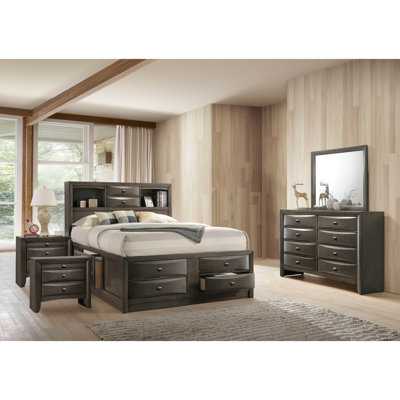 Lakiesha 5-Piece Bedroom Set