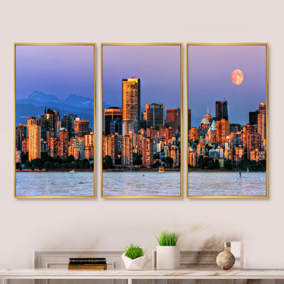 Vancouver Downtown Skyscrapers " Vancouver Downtown Skyscrapers " 3 - Pieces