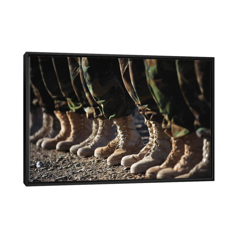 Reproduction de photo sur toile, H 18 po x l 26 po x P 1,5 po, Toile avec cadre noir, Pas de tapis